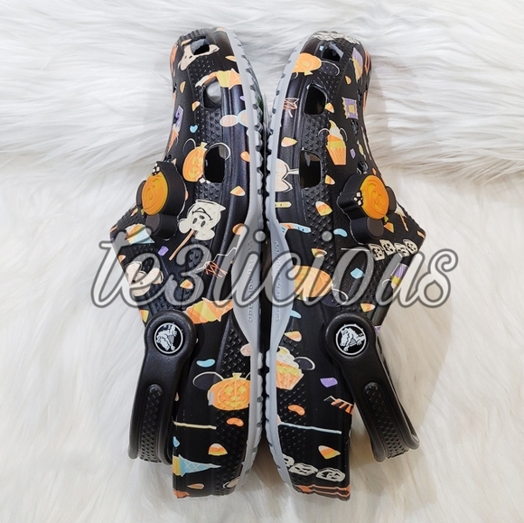 DISNEY PARKS MICKEY HALLOWEEN LIGHT UP CROCS - Picture 6 of 8